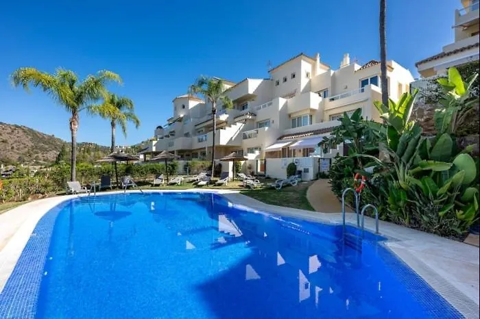 2 Bed Ground Floor Apartment ベナアビス