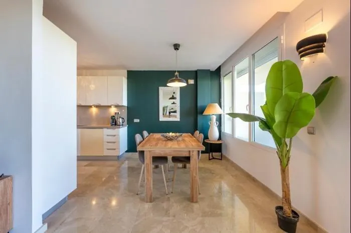2 Bed Ground Floor Apartment ベナアビス 0*,  スペイン