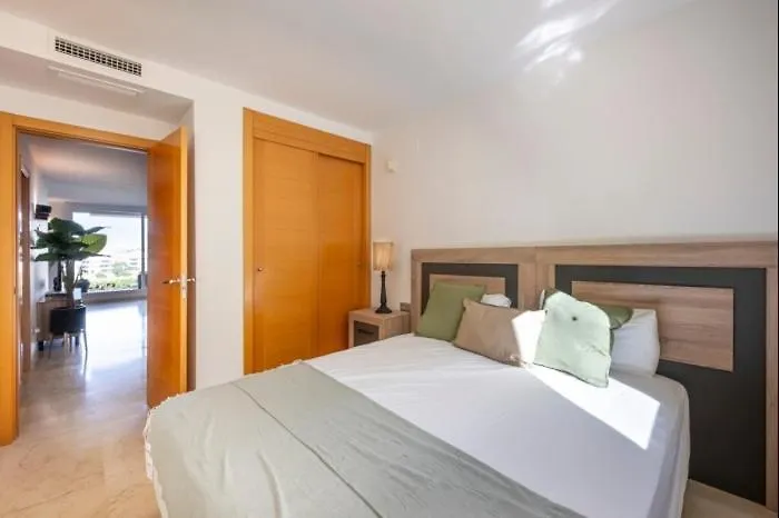 2 Bed Ground Floor Apartment ベナアビス
